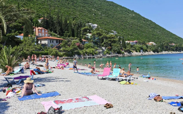 Double Room Trpanj 250a