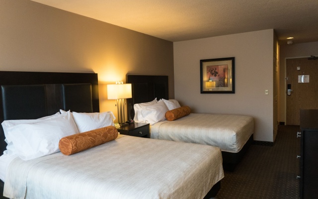 Monarch Hotel & Conference Center