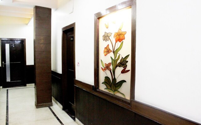 OYO 528 Hotel Neptune Residency