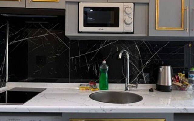 Taksim Larissa Residence