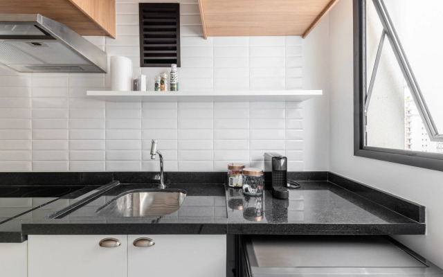 Apartamento moderno com garagem | Itaim Bibi