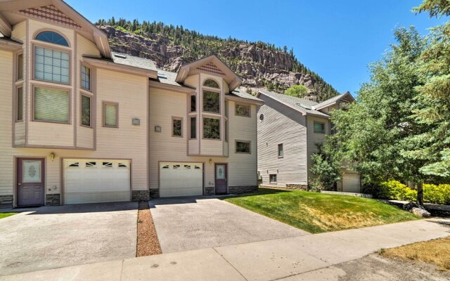 Townhome w/ Mtn Views: 1 Block to Downtown Ouray!