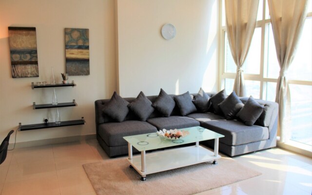 DRT- Modern 1 bedroom near Dubai metro