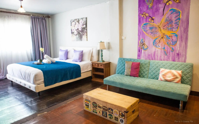 Baan Phrasing Guesthouse (Sunday Night Market)