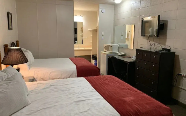 Dauphin Inn Express