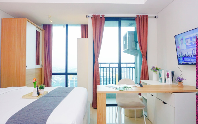 Relaxing Stay Studio At Apartment Lrt City Bekasi