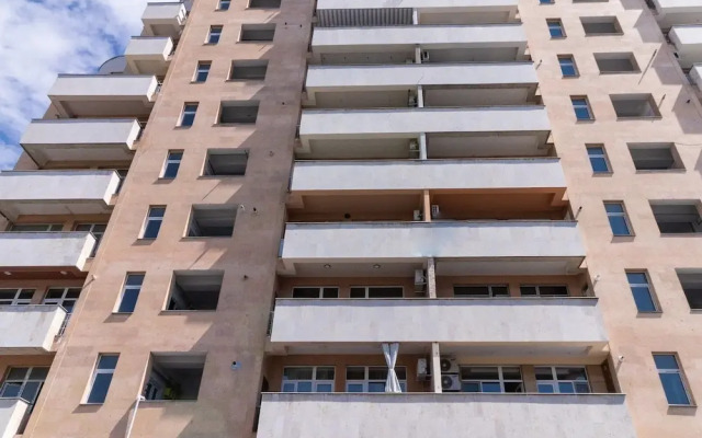 Stay Inn next to Dalma Mall