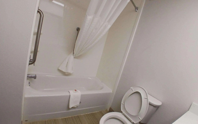 Comfort Inn Marion near Downtown & Blue Ridge PKWY