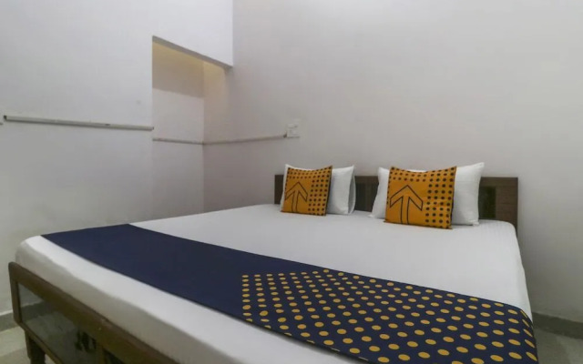 Motel Vishesh by OYO Rooms