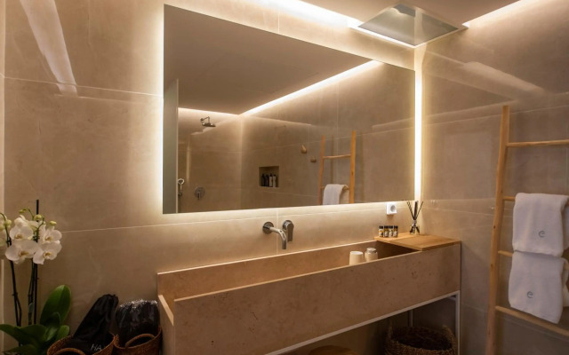 Elena Hotel
