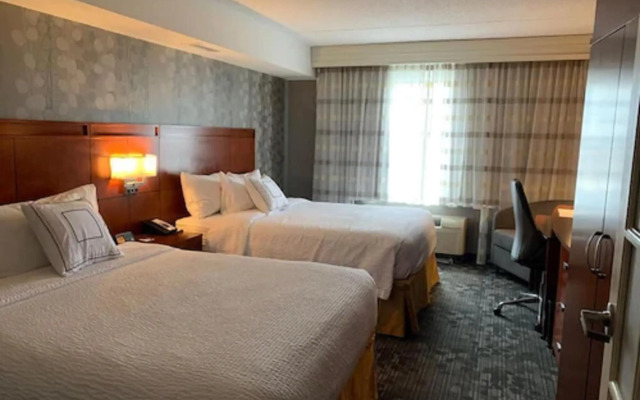 Courtyard by Marriott London