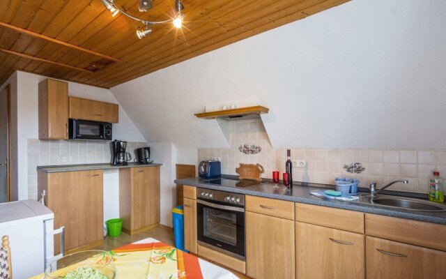 Cozy Apartment in Lichtenhain With Garden