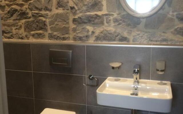Les Roques Apartments in historical Monastery