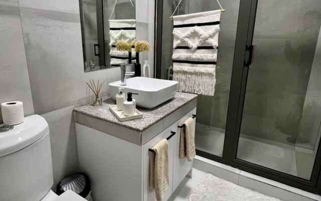 Captivating Brand New Apartment in Pereybere