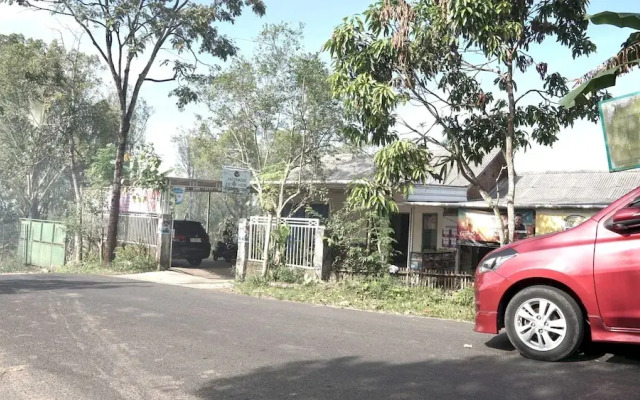 SPOT ON 92699 Irish Irish Homestay