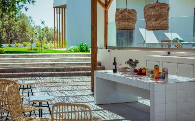 Kipos Suites & Apartments