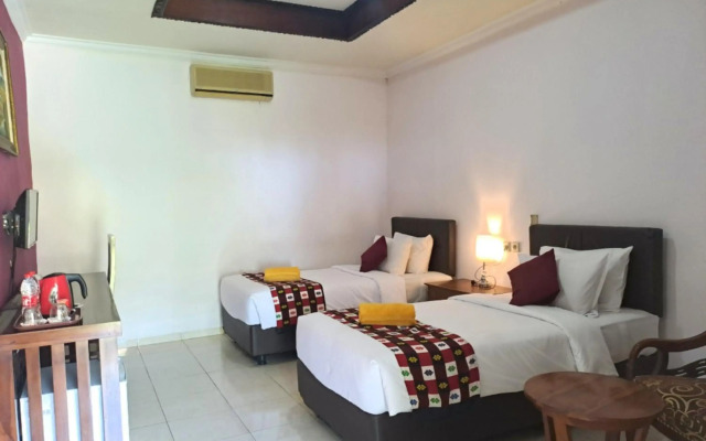 Lovina Beach Hotel