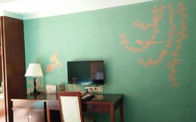 Wanfeng Hotspring Hotel