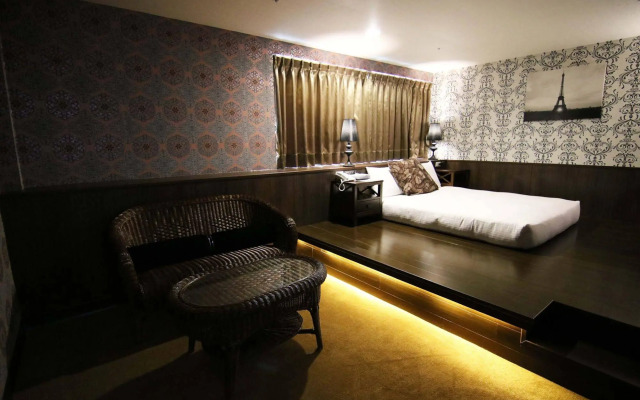 Hotel 6 - ZhongHua