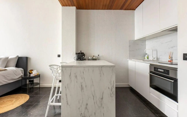 Riverview Studio in Historical Heart of Antwerp