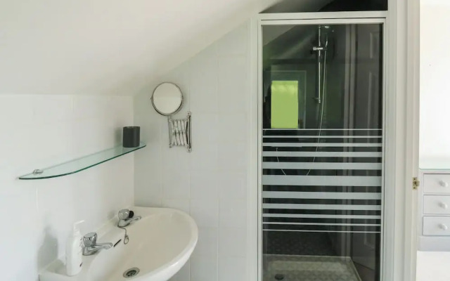 5 Forest Park Lodge