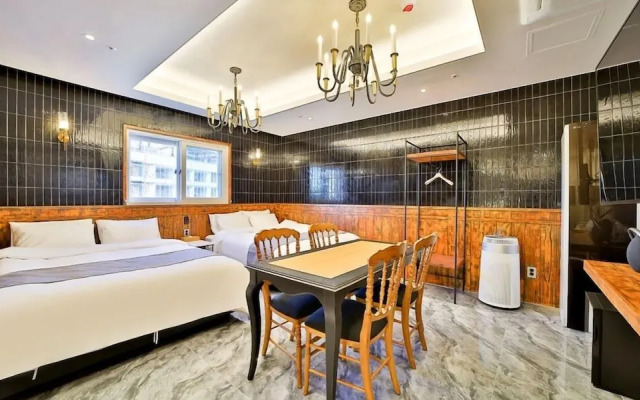 February Hotel Lions Park Daegu