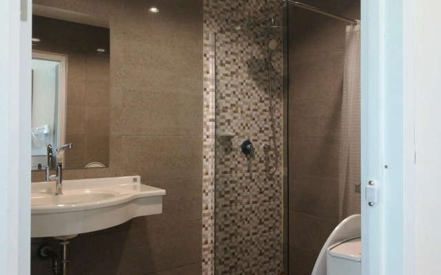 Chomphu Resort Khaolak