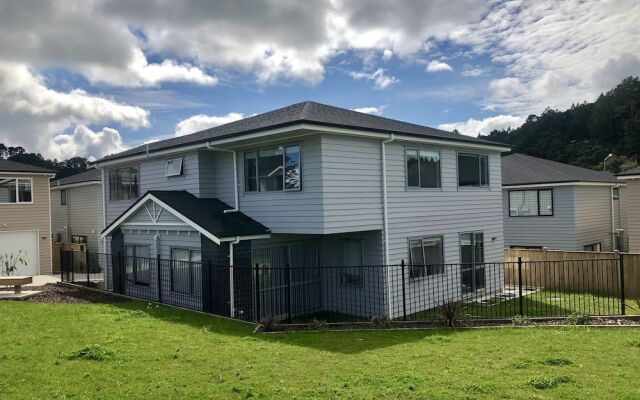 Brand New Albany Family House