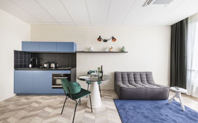 Roxi Residence