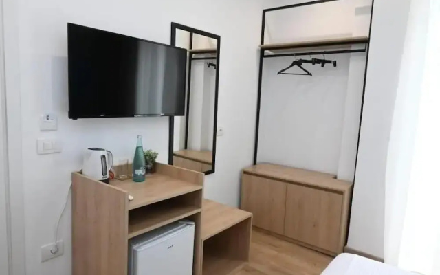 EMAR Beachfront Hotel Ksamil