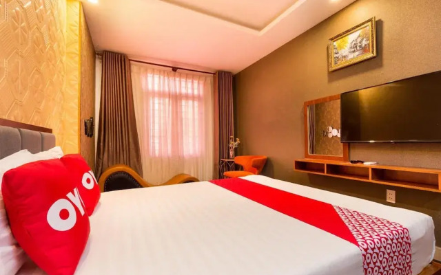 OYO 1108 Iboss Hotel