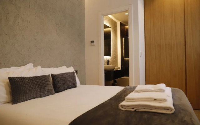 Medina Homes Puente Romano