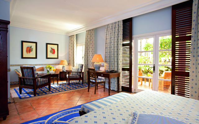 Seaside Grand Hotel Residencia