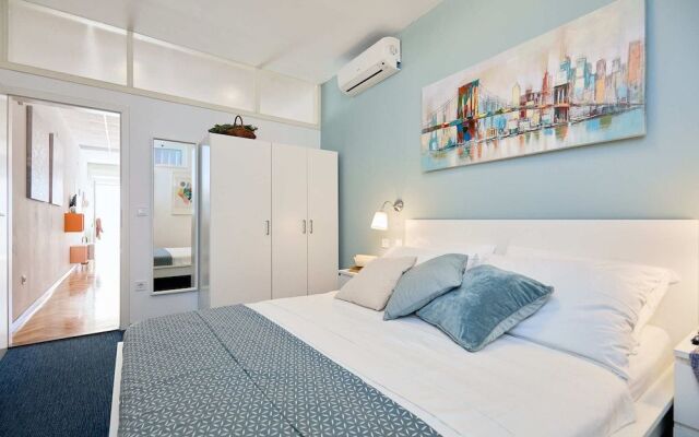 Apartment Aria