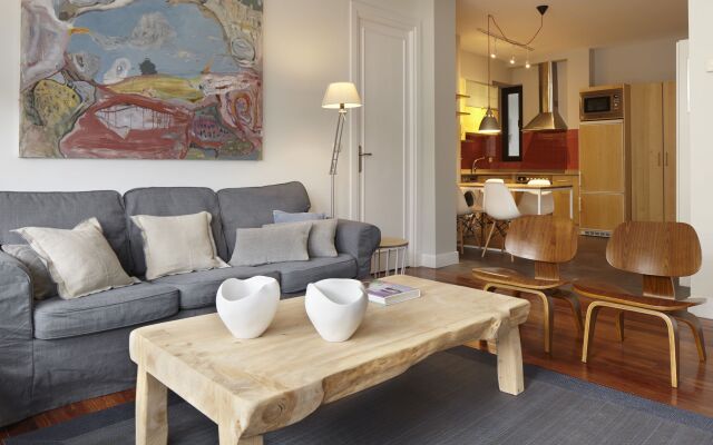 Zubiri Plaza Apartment by FeelFree Rentals