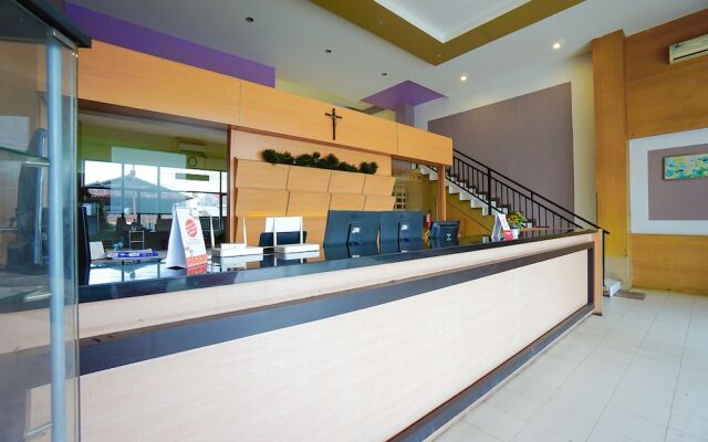 OYO 2515 D'karombasan Hotel