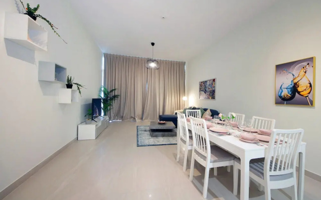 Luxury StayCation - Tranquil Retreat With Beautiful Park Views