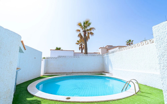 Belvilla by OYO Holiday Home in Arico El Nuevo