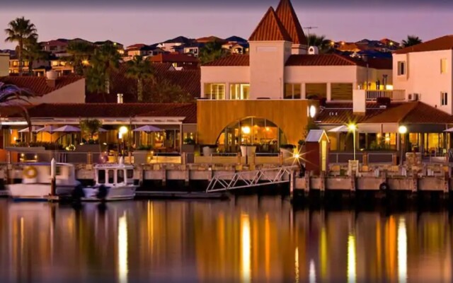 The Marina Hotel - Mindarie
