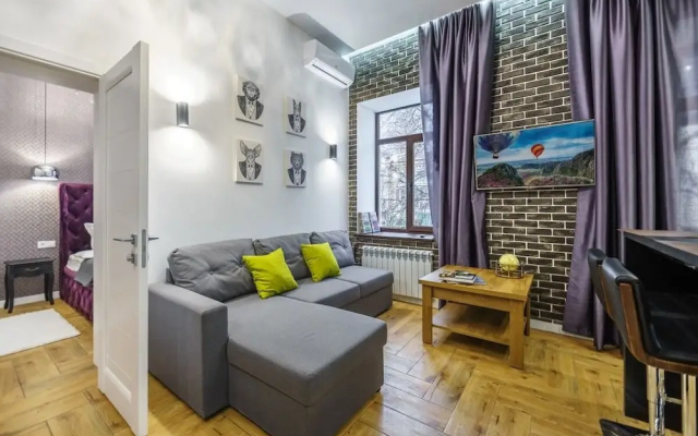 Home-Hotel Pushkinskaya 2-4-7
