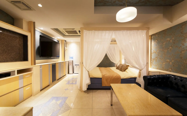 Hotel Luna Ikeda - Adults Only