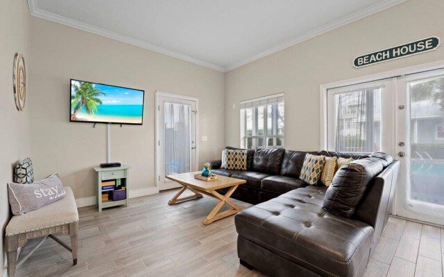 Coastal Fantasea by Destin Getaways