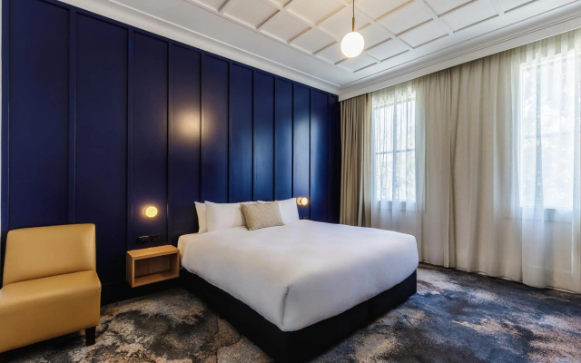 Royal Exhibition Hotel – Guest Rooms – Sydney