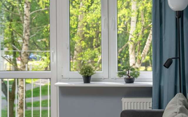 Poznan Apartment With 2 Desks by Renters