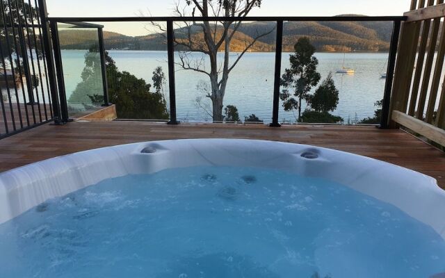 The Beach House- Essentially Tas Dover