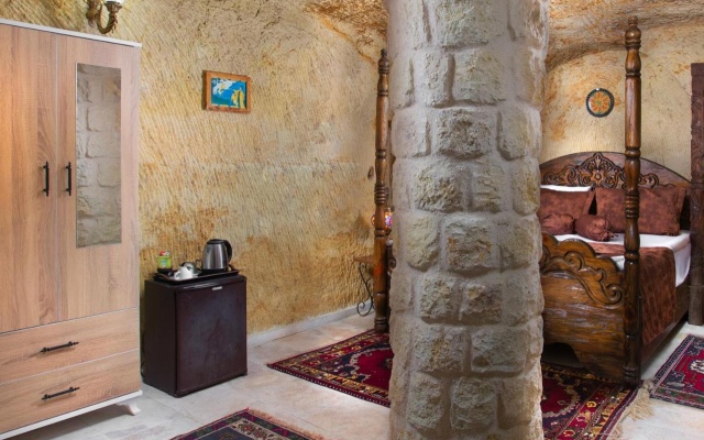 Romantic Cave Hotel