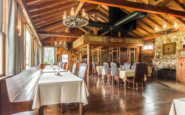 Sierra Sky Ranch, an Ascend Hotel Collection
