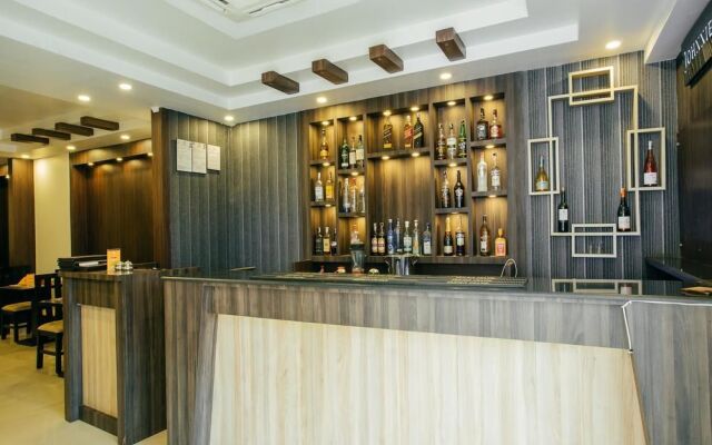 OYO 11474 Gangaur Regency Boutique Hotel