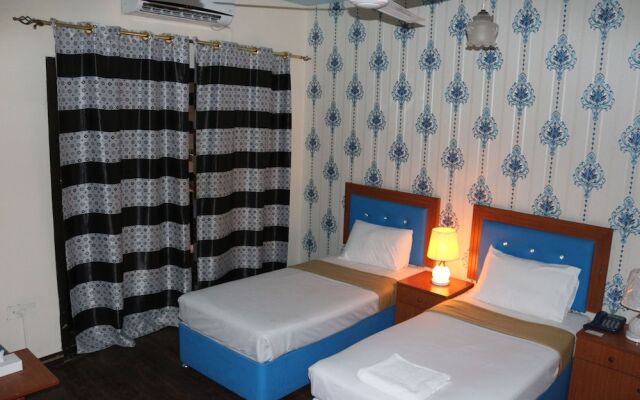New Avon Hotel