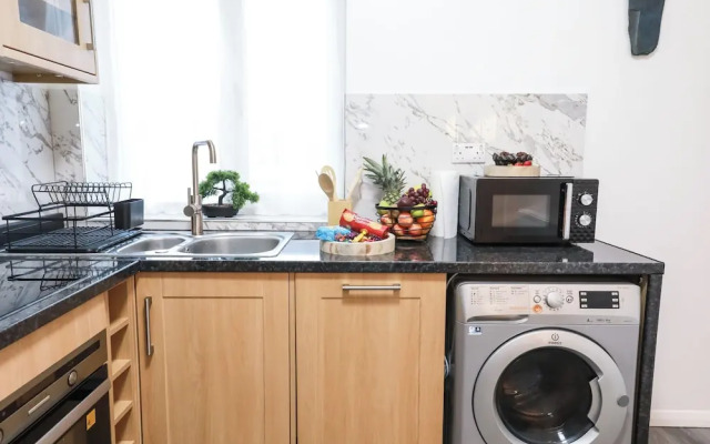 Victoria Road Apartment in Stoke